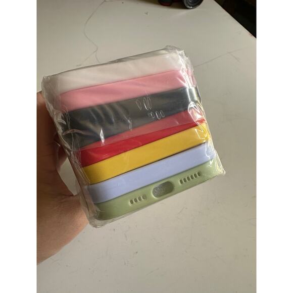 6 pack iPhone 14 Pro cases - Picture 2 of 5